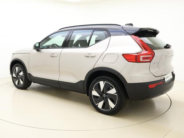 Volvo XC40 Extended Range Plus 82 kWh / ¤ 7.500,- Voorraadkorting / 3 jaar gratis onderhoud / Nieuw op voorraad / El. Trekhaak / Warmtepomp / Stoel + Stuurw. Verwarming /