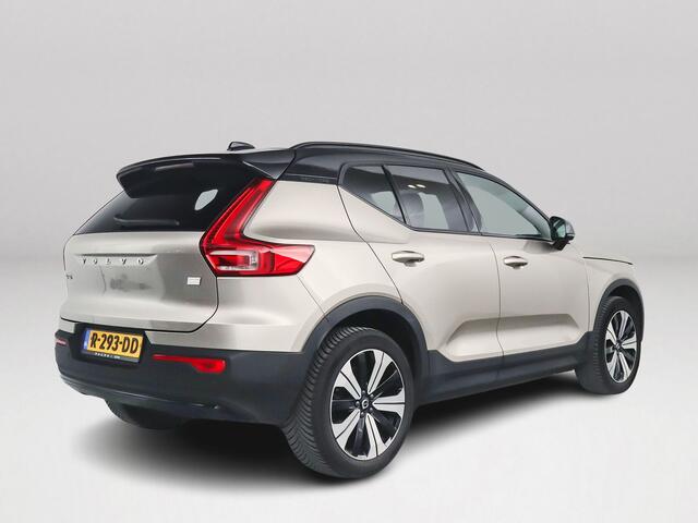 Volvo XC40 Recharge Plus 70 kWh | Parkeercamera | Stoel- en stuurverwarming | Trekhaak