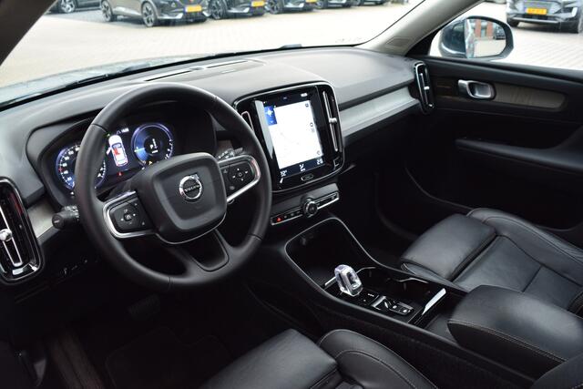 Volvo XC40 1.5 T5 Recharge Inscription | Pano | 360 Camera | Leder |
