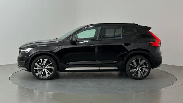 Volvo XC40 RECHARGE P8 AWD R-DESIGN PANODAK