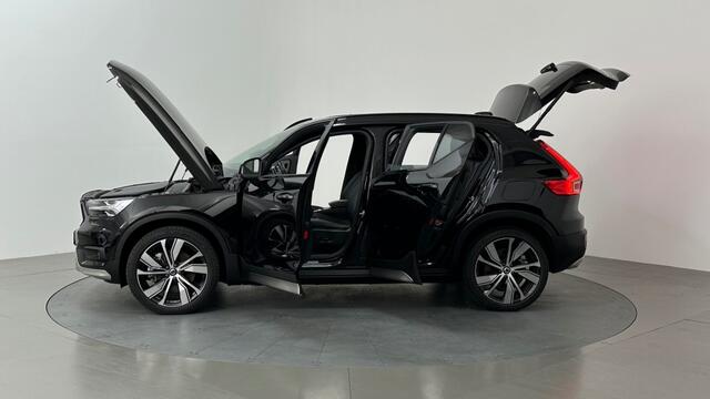 Volvo XC40 RECHARGE P8 AWD R-DESIGN PANODAK