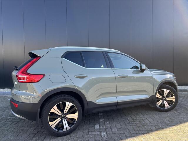 Volvo XC40 1.5 T5 Plug-in hybrid Ultimate Bright / Pano. dak / Elek. verstelbare stoelen / Stuur + stoelverwarming / Achterbankverwarming / 360 camera / Harman Kardon / Pilot assist