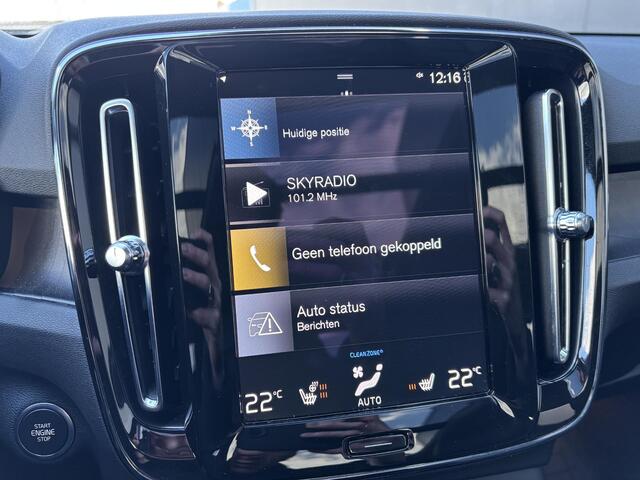 Volvo XC40 1.5 T5 Plug-in hybrid Ultimate Bright / Pano. dak / Elek. verstelbare stoelen / Stuur + stoelverwarming / Achterbankverwarming / 360 camera / Harman Kardon / Pilot assist