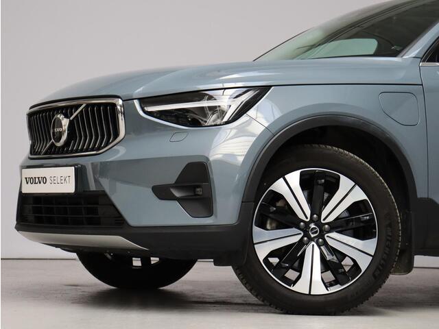 Volvo XC40 T5 Plug-in hybrid Ultimate Bright / Pan. dak / Harman Kardon / Stoel+stuur+achterbankverwarming / Elektr. bed. stoelen / Privacy glass