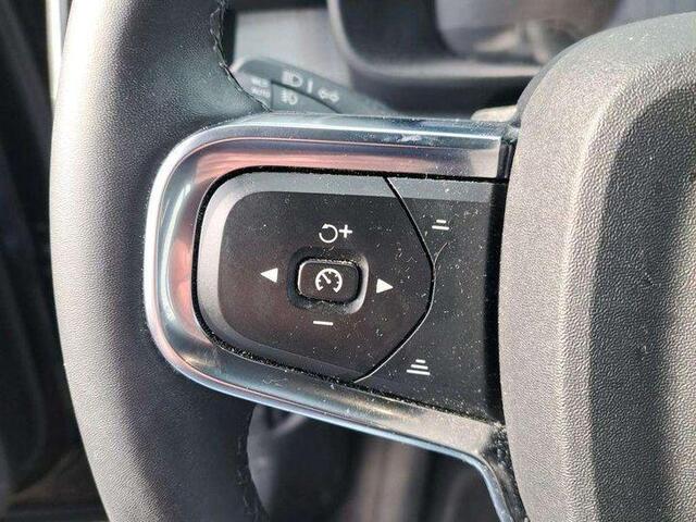 Volvo XC40 1.5 T4 Plug-in hybrid Plus Dark | Memory | Keyless Entry | Stuur + stoel verwarming | Camera | Parkeersensoren v+a | DAB | LED |