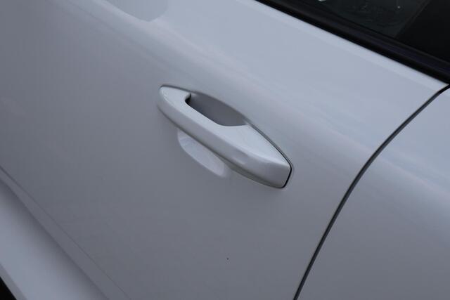 Volvo XC40 T5 Recharge R-Design | Panoramadak | Harman Kardon