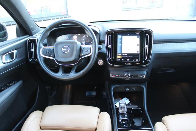 Volvo XC40 1.5 T2 Inscription Cam | Verwarmd stuur | Blis