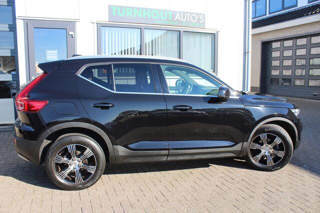 Volvo XC40 1.5 T2 Inscription Cam | Verwarmd stuur | Blis