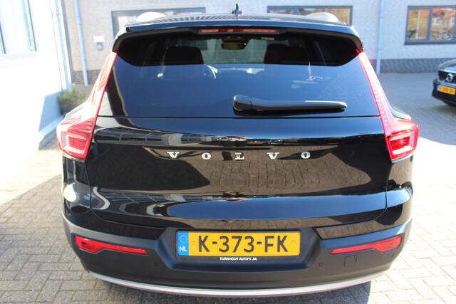Volvo XC40 1.5 T2 Inscription Cam | Verwarmd stuur | Blis