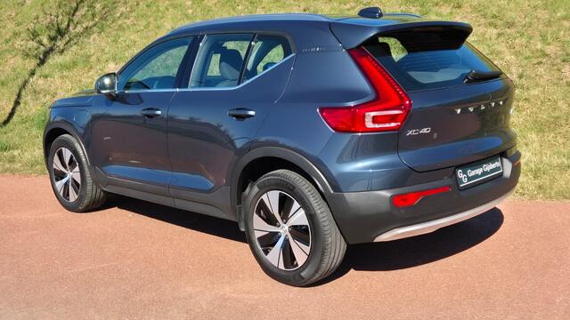 Volvo XC40 1.5 T4 Recharge Inscription Expression Elektrisch glazen panorama dak - Park Assist Pack - Winter Pack - Voorruit verwarming