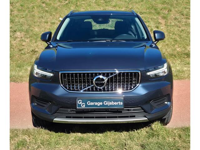 Volvo XC40 1.5 T4 Recharge Inscription Expression Elektrisch glazen panorama dak - Park Assist Pack - Winter Pack - Voorruit verwarming