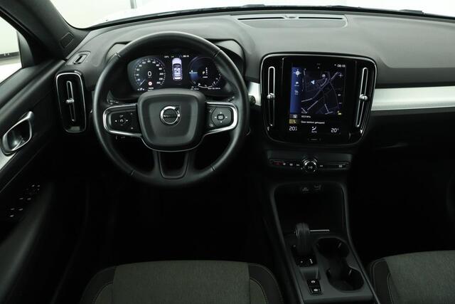 Volvo XC40 1.5 T5 Recharge Business Pro | Panoramadak | Adaptive cruise | Carplay | Navigatie | Standkachel | Keyless | PDC | Getint glas | PHEV