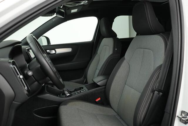 Volvo XC40 1.5 T5 Recharge Business Pro | Panoramadak | Adaptive cruise | Carplay | Navigatie | Standkachel | Keyless | PDC | Getint glas | PHEV