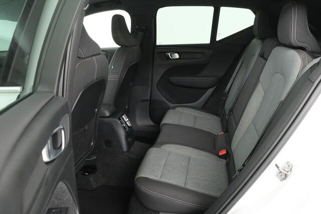 Volvo XC40 1.5 T5 Recharge Business Pro | Panoramadak | Adaptive cruise | Carplay | Navigatie | Standkachel | Keyless | PDC | Getint glas | PHEV
