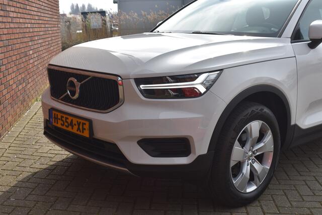 Volvo XC40 T3 163PK Automaat Momentum Pro