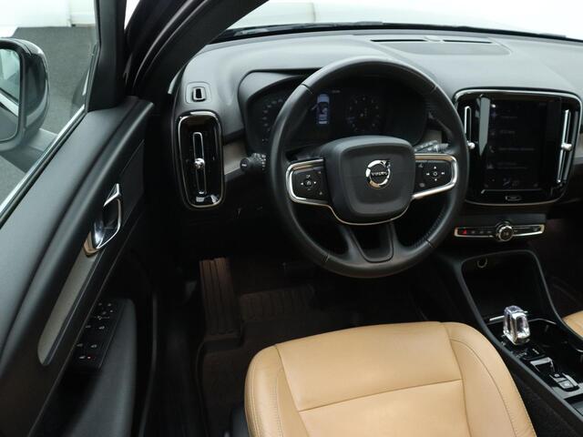 Volvo XC40 1.5 T3 Inscription | AUTOMAAT | PANORAMADAK | NAVIGATIE | LEDER | STOELVERWARMING | CRUISE CONTROL | CLIMATE CONTROL | LANE ASSIST | CLIMATE CONTROL | PARKEERSENSOREN |