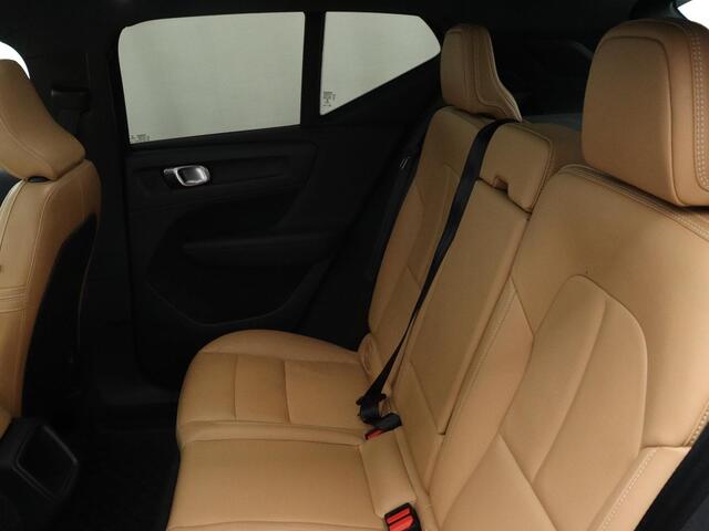 Volvo XC40 1.5 T3 Inscription | AUTOMAAT | PANORAMADAK | NAVIGATIE | LEDER | STOELVERWARMING | CRUISE CONTROL | CLIMATE CONTROL | LANE ASSIST | CLIMATE CONTROL | PARKEERSENSOREN |