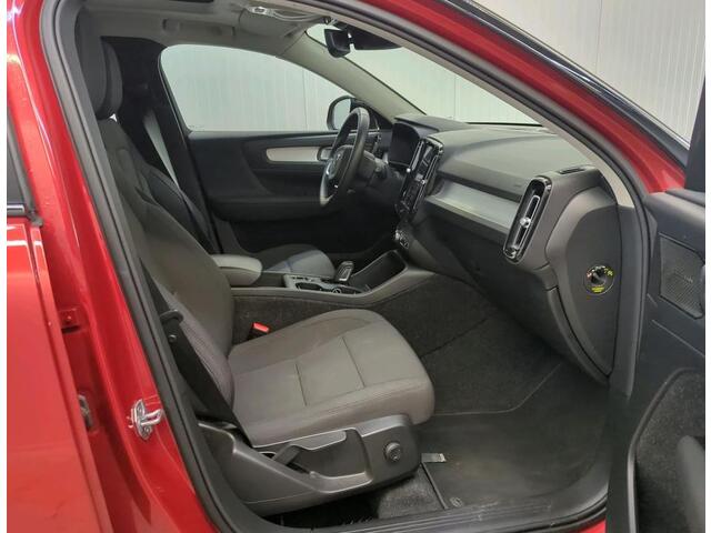 Volvo XC40 1.5 T4 Recharge R-Design Expression / Panoramadak / Navigatie / Airco-ecc./ Xenon / Pdc.V+A /