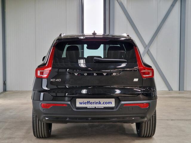 Volvo XC40 1.5 T5 Plug-in hybrid Ultimate Dark FACELIFT 262pk | H&K Sound | Panoramadak | ACC | Elek. stoelen