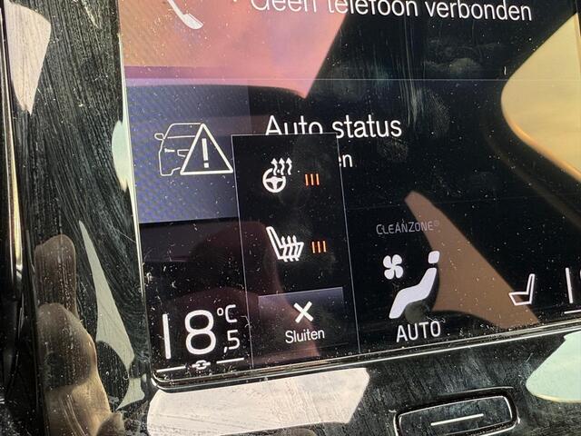 Volvo XC40 B4 R-Design | Panodak | Harman Kardon | Sportstoelen Alcantara Verwarmd | Camera | Carplay | Keyless | Navigatie |