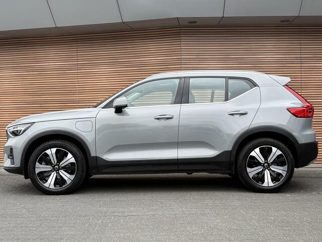 Volvo XC40 1.5 T5 Plug-in hybrid Ultimate Bright Panodak / Winterpack / H&K audio / Leder / Adpt Cruise enz