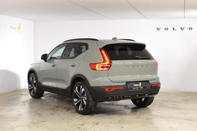 Volvo XC40 B4 211PK Automaat Plus Dark / Lighting pack / Pixel Led verlichting / 20'' velgen / Getint glas achter / Connect Microtech Nubuck