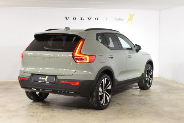 Volvo XC40 B4 211PK Automaat Plus Dark / Lighting pack / Pixel Led verlichting / 20'' velgen / Getint glas achter / Connect Microtech Nubuck