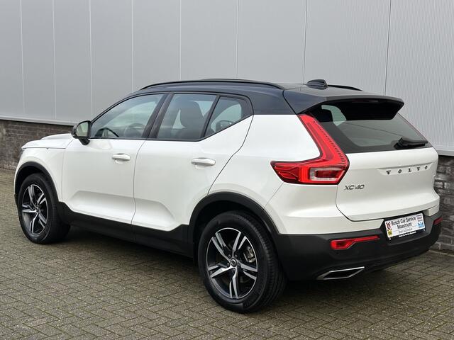 Volvo XC40 2.0 T4 AWD R-Design | Panoroma | 1. Eigenaar | Dealer onderhouden | Parelmoer Interesse, Proefrit? Bel of app met: 06-24 28 28 42