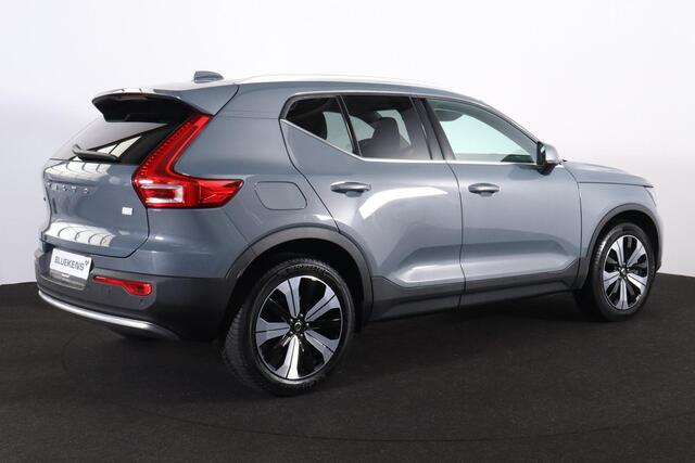 Volvo XC40 T5 Recharge Ultimate Bright - Panorama/schuifdak - IntelliSafe Assist - 360º Camera - Verwarmde voorstoelen, stuur & achterbank - Parkeersensoren voor & achter - Elektr. bedienb. voorstoelen met geheugen links - Draadloze tel. lader - Extra getint glas - 