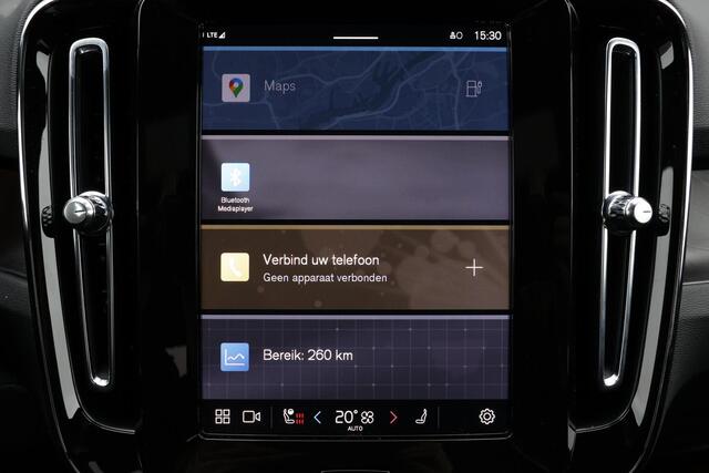 Volvo XC40 Core 69 kWh - Parkeercamera achter - Verwarmde voorstoelen & stuur - Parkeersensoren voor & achter - Draadloze tel. lader - Cruise control - Warmtepomp - Extra getint glas - 19' LMV