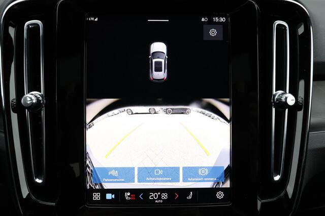 Volvo XC40 Core 69 kWh - Parkeercamera achter - Verwarmde voorstoelen & stuur - Parkeersensoren voor & achter - Draadloze tel. lader - Cruise control - Warmtepomp - Extra getint glas - 19' LMV