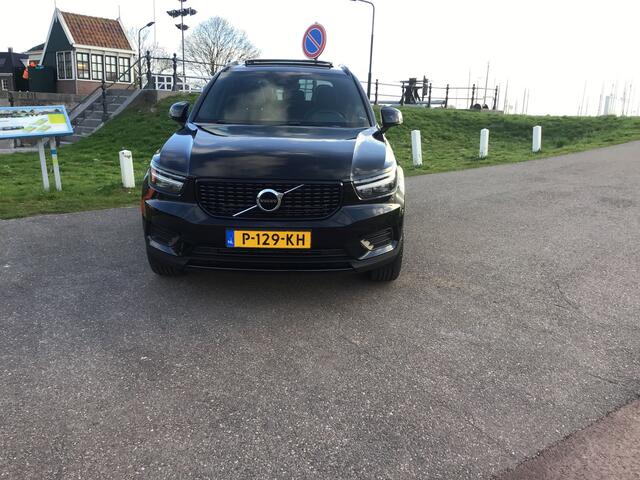 Volvo XC40 1.5 T5 Recharge R-Design Bj2022 panoramadak btw apk april 2026