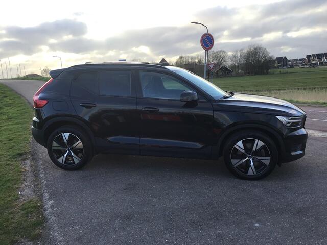 Volvo XC40 1.5 T5 Recharge R-Design Bj2022 panoramadak btw apk april 2026