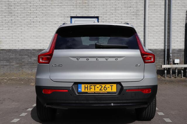 Volvo XC40 2.0 B4 Plus Dark | Schuif/Kanteldak | H&K Audio | 20" velgen |