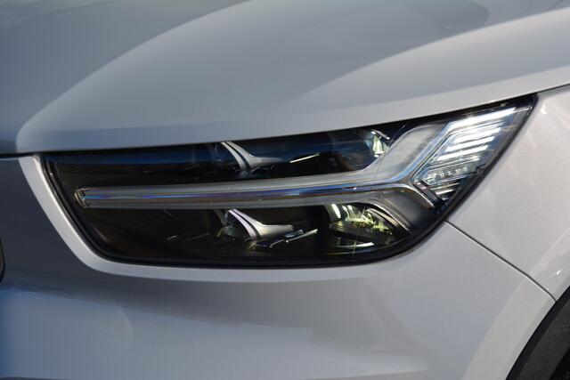 Volvo XC40 1.5 T4 Recharge Inscription | Camera | DAB | LED |