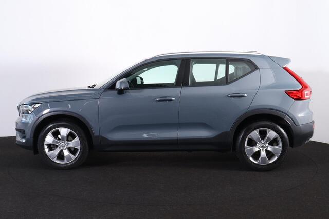 Volvo XC40 T3 Momentum Pro - Verwarmde voorstoelen - Parkeersensoren achter - Volvo On Call - Cruise control - Navigatie - 18' LMV