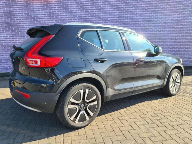 Volvo XC40 B3 Automaat Momentum | Trekhaak | 19" LM velgen | Navigatie | Camera | Parkeersensoren voor en achter | DAB+ | Carplay