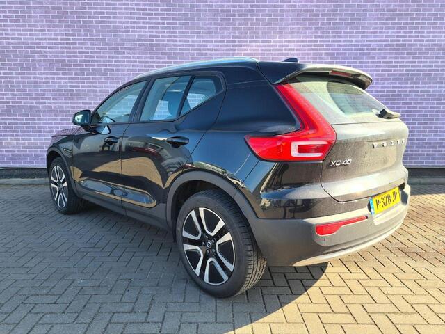 Volvo XC40 B3 Automaat Momentum | Trekhaak | 19" LM velgen | Navigatie | Camera | Parkeersensoren voor en achter | DAB+ | Carplay