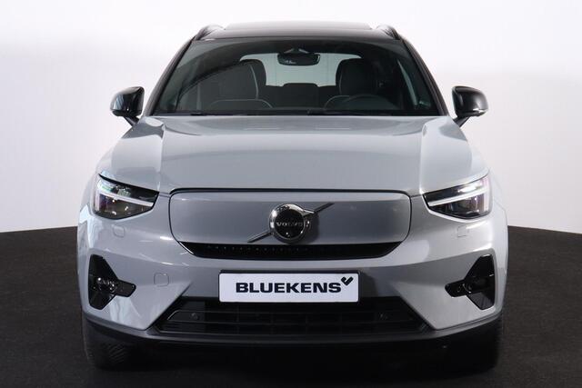 Volvo XC40 Recharge Twin Ultimate 82 kWh - Panorama/schuifdak - IntelliSafe Assist & Surround - 360º Camera - Verwarmde voorstoelen, stuur & achterbank - Parkeersensoren voor & achter - Elektr. bedienb. voorstoelen met geheugen links - Draadloze tel. lader - Warmtep