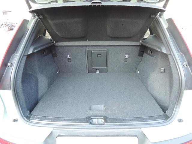 Volvo XC40 1.5 T4 Plug-in hybrid Plus Dark Leder/Camera/Keyless etc.