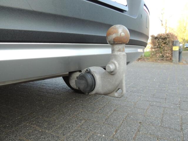 Volvo XC40 1.5 T4 Recharge Inscription Trekhaak/Leder/Keyless etc.