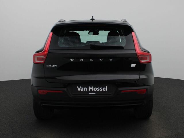 Volvo XC40 Recharge Plus | NAVIGATIE | STOELVERWARMING | CLIMATE CONTROL | LED KOPLAMPEN | SPORTSTOELEN | ADAPTIVE CRUISE CONTROL | ELEKTRISCHE ACHTERKLEP | APPLE CARPLAY / ANDROID AUTO | ACHTERUITRIJCAMERA | STUURWIEL VERWARMD |