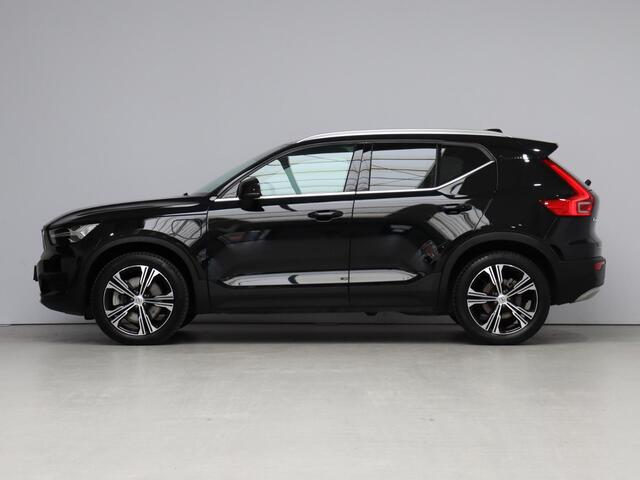 Volvo XC40 T4 Recharge Inscription / Trekhaak / Leder / Stoel + stuur verwarmd / Adapt. cruise / Camera achter /
