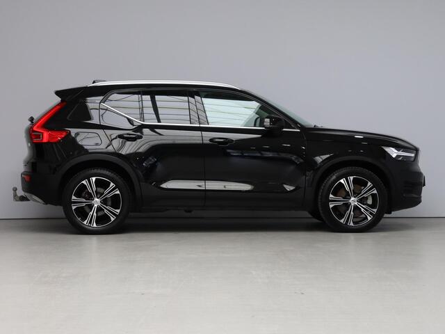 Volvo XC40 T4 Recharge Inscription / Trekhaak / Leder / Stoel + stuur verwarmd / Adapt. cruise / Camera achter /