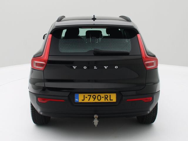 Volvo XC40 1.5 T2 Momentum Core NAVI./Trekh.