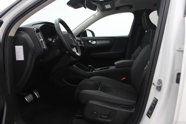 Volvo XC40 Recharge Pro | Incl. BTW | Panoramadak | Trekhaak | ACC | 360° Camera | harman/kardon