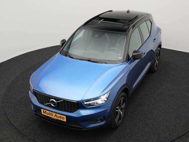 Volvo XC40 T5 AWD R-Design 248pk | Panodak | Alcantara Sportstoelen | Adaptive Cruise | Harman Kardon | Apple Carplay | Pilot Assist | Navigatie | 360 Camera | Virtual | DAB | Stoel & Stuurverwarming |