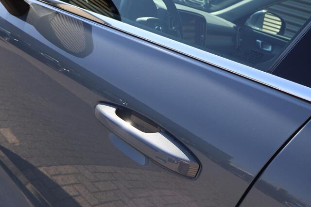 Volvo XC40 T4 Recharge Inscription | Lighting pakket | Leder | Stoel & stuurverwarming