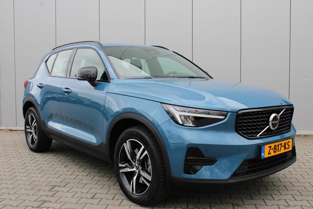 Volvo XC40 2.0 B4 Plus Dark
