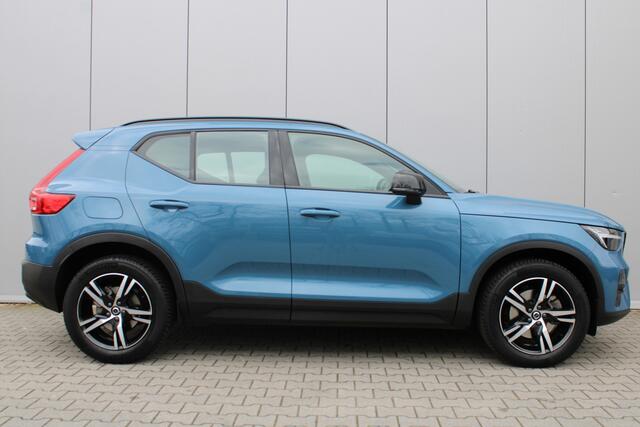 Volvo XC40 2.0 B4 Plus Dark